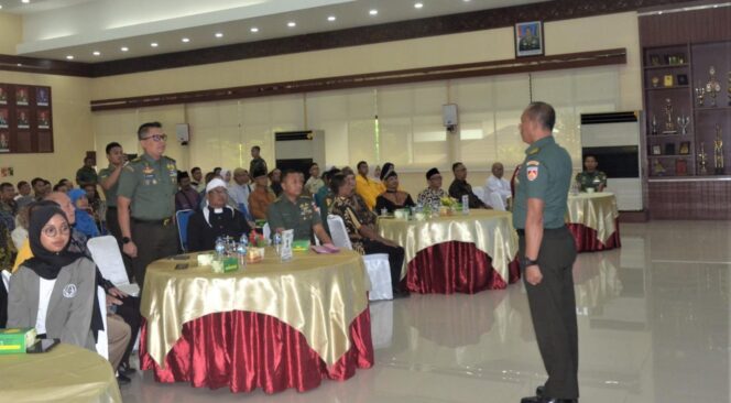 
					Kodam IV/Diponegoro Gelar Komunikasi Sosial dengan Komponen Masyarakat di Jateng dan DIY