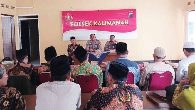 
					Polsek Kalimanah Adakan Silaturahmi Kamtibmas