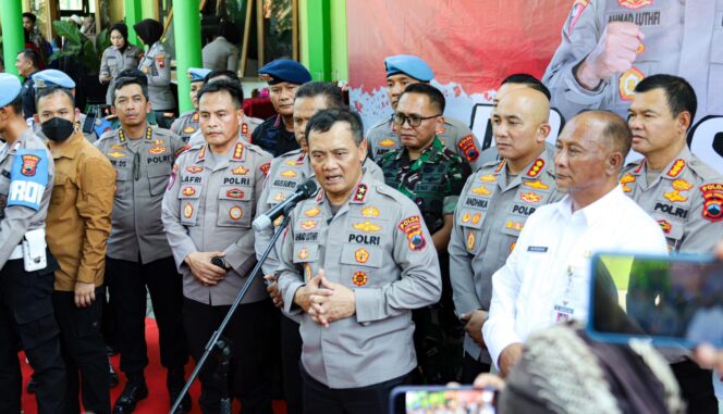 
					Penandaan Negatif di Sukolilo Hilang, Irjen Pol Ahmad Luthfi Imbau Masyarakat Jaga Citra Positif