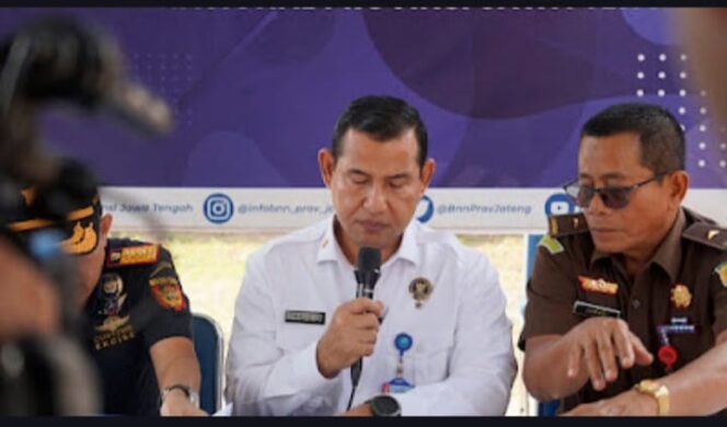 
					Deklarasi Antinarkoba Masyarakat Pesisir oleh BNN Jawa Tengah dalam Peringatan HANI 2024