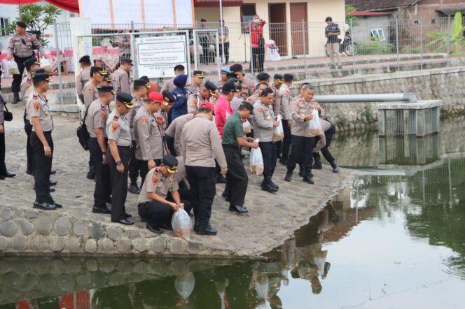 
					Bakti Sosial Serdik Sespimma Angkatan 71, Berbagi Kepada Sesama
