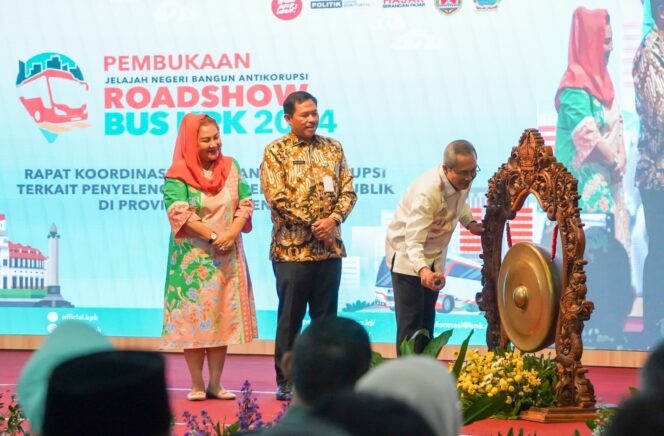 
					Kota Semarang Jadi Tempat Roadshow Bus KPK, Mbak Ita: Pemberantasan Korupsi Tanggung Jawab Seluruh Masyarakat