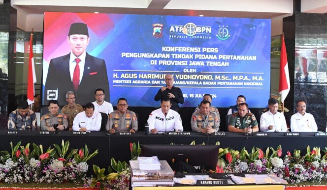 
					Pangdam IV/Diponegoro Dampingi Menteri ATR/BPN Ungkap Kasus Mafia Tanah di Jawa Tengah