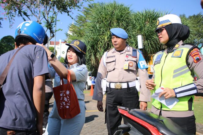 
					Hari Kedua Operasi Patuh Candi 2024, Polda Jateng Giatkan Operasi Simpatik