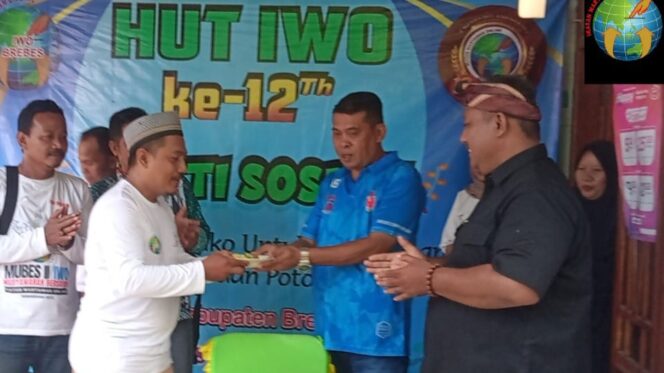 
					Rayakan Hari Jadi ke-12, IWO Kabupaten Brebes Gelar Tasyakuran dan Baksos