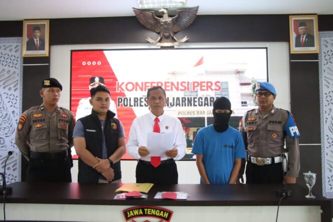 
					Tersangka Penggelapan Mobil yang Akan Disalon Berhasil Ditangkap Sat Reskrim Polres Banjarnegara