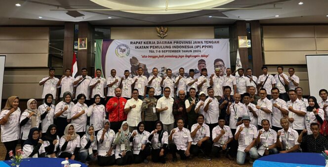 
					Puluhan Ribu Pemulung Jateng Siap Menangkan Ahmad Luthfi-Taj Yasin