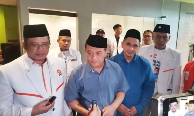 
					PKS Jateng Siapkan 1,6 Juta Suara untuk Ahmad Luthfi-Gus Yasin, Percepat Gerakan Ketok Pintu