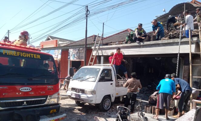 
					Kebakaran Hanguskan Ruko di Purwantoro Diduga Akibat Charger Sepeda Listrik