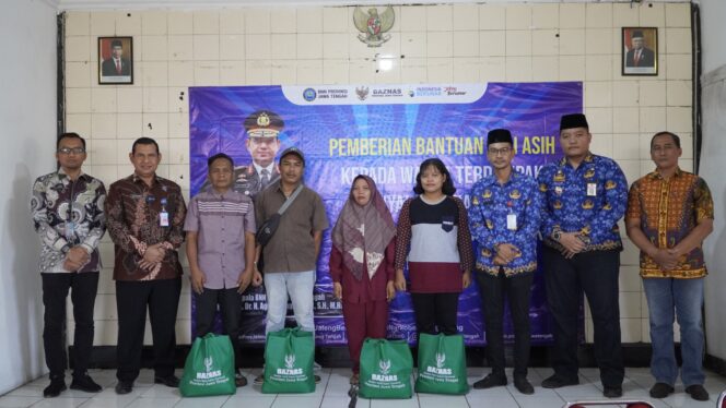 
					BNNP Jateng dan BAZNAS Bantu Warga Terdampak Narkoba di Tawangmas, Luncurkan KKN Bersih Narkoba