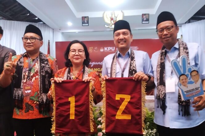 
					Nomor Urut Paslon Pilwakot Semarang Ditetapkan: Agustin Iswar 01, Yoyok Joss 02