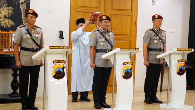 
					Polda Jateng Gelar Sertijab Pejabat Baru Dirressiber dan Dirreskrimsus