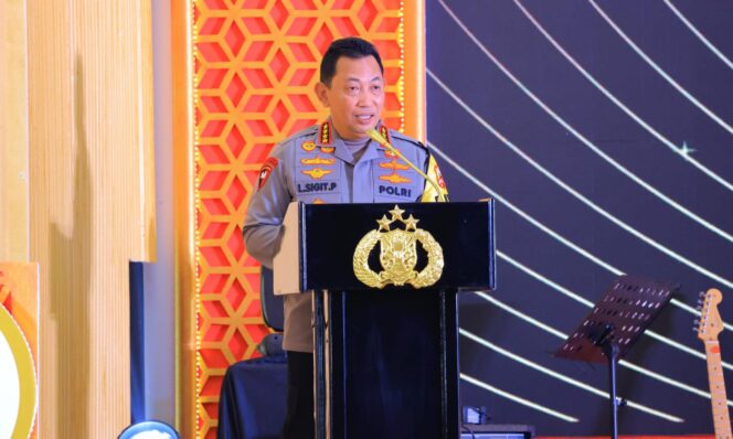 
					HUT TNI, Kapolri: Kami Bersinergi di Laut dan Bumi Nusantara
