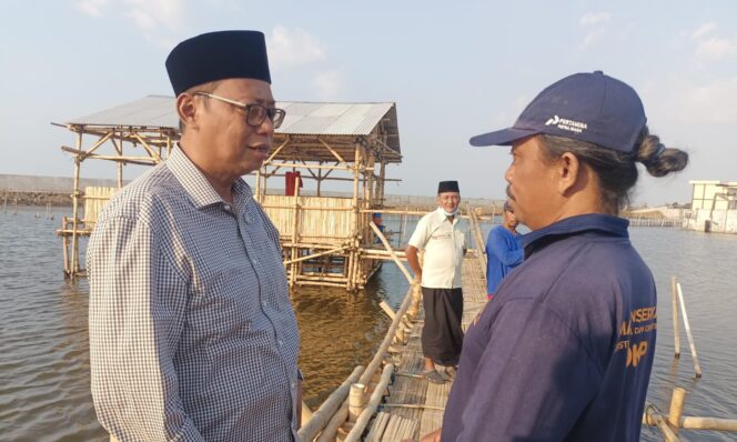 
					Tinjau Kampung Nelayan Tambaklorok, Joko Santoso Fokus pada Pembenahan Pesisir