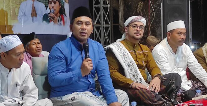 
					Hadiri Peringatan Maulid di Pati, Gus Yasin Ajak Umat Meneladani Nabi Muhammad