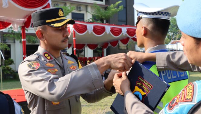 
					Polres Demak Apel Gelar Pasukan Operasi Zebra Candi 2024
