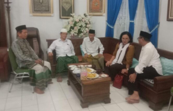 
					Ketua MUI Jateng Apresiasi Sikap Agustin dan Iswar yang Selalu Minta Saran ke Ulama dan Sesepuh