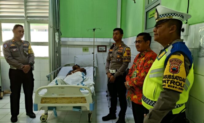 
					Satlantas Polres Demak Anjangsana ke Keluarga Korban Laka Lantas