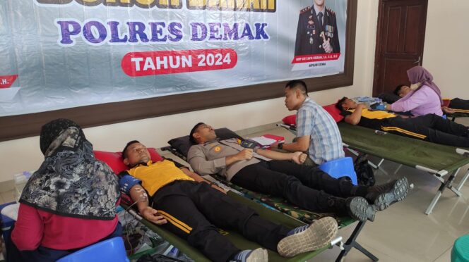 
					Polres Demak Gelar Donor Darah Rutin Setiap Tiga Bulan Sekali 