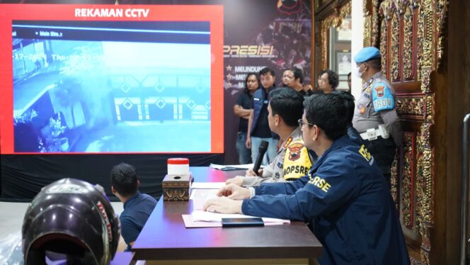 
					Pelaku Pembunuhan di Kos Peterongan Semarang Tertangkap, Motifnya Cemburu