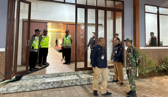 
					Amankan Debat Pilkada Jepara 2024, Ratusan Personel Polisi Dikerahkan