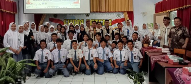 
					FKDM Jateng Gelar Seminar “Pilkada Damai 2024 Tanpa Radikalisme” di SMK Pelita Nusantara 1