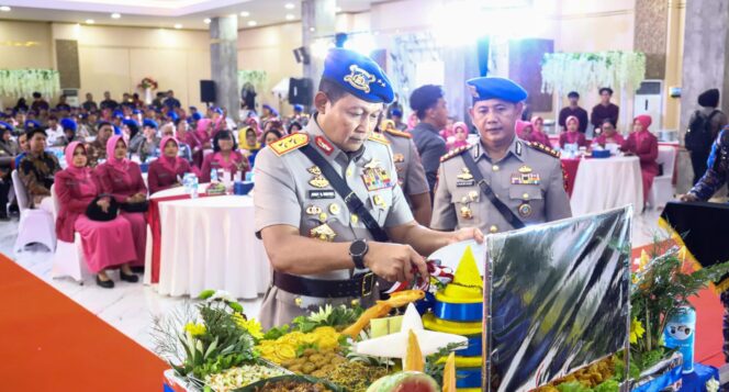 
					Polairud Polda Jateng Gelar Syukuran HUT ke-74