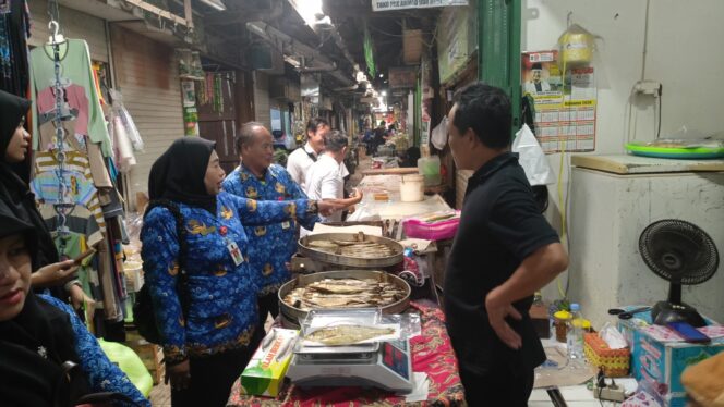 
					Sidak di Pasar Mangkang, Dinas Ketahanan Pangan Kota Semarang Temukan Zat Berbahaya