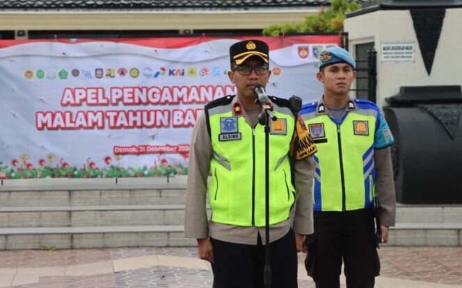 
					Polres Demak Gelar Apel Pengamanan Tahun Baru 2025