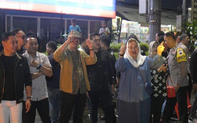 
					Semarak Malam Tahun Baru 2025 di Kota Semarang, Meriah Meski Ditemani Hujan Ringan