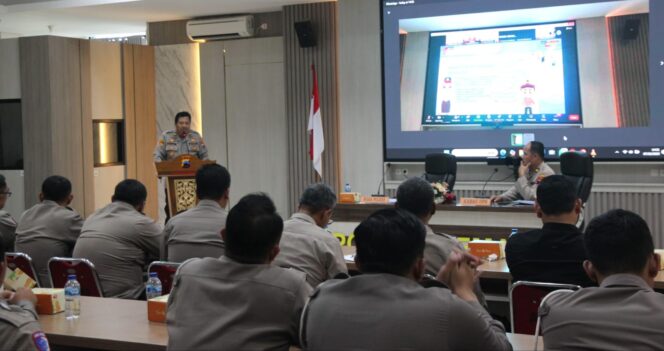 
					Polres Demak Gelar Latihan Pra Operasi Keselamatan Candi 2025 untuk Wujudkan Kamseltibcarlantas