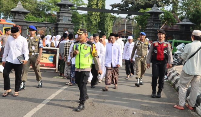 
					Polres Demak Siagakan Ratusan Personel untuk Pengamanan Haul Akbar Al-Khidmah 2025