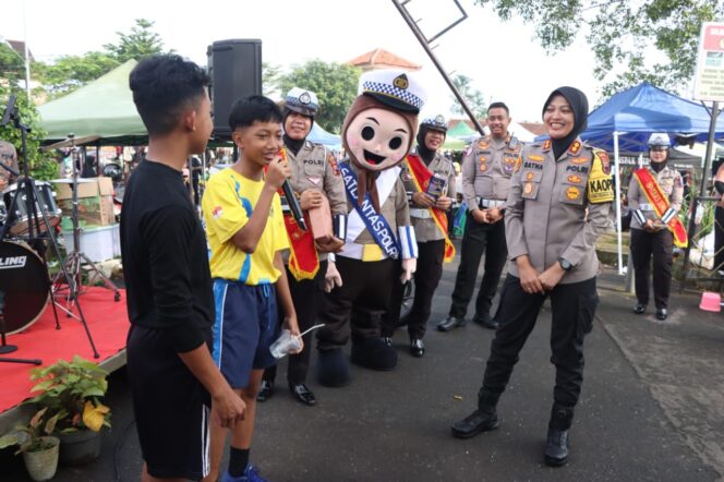 
					Polres Semarang Gelar “Police Art” untuk Meningkatkan Kesadaran Tertib Berlalu Lintas