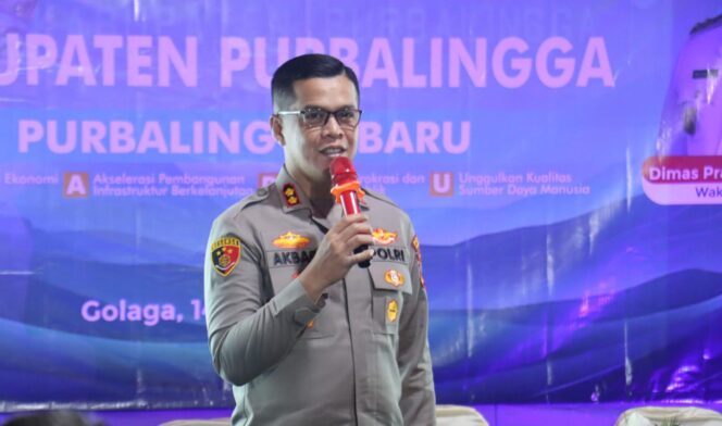 
					Kapolres Purbalingga Berikan Materi Strategi Kamtibmas dalam Retret Pemkab