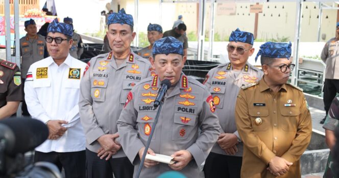 
					Kapolri dan Panglima TNI Komitmen Usut Tuntas Kasus Penembakan Personel Polri