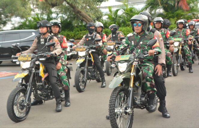 
					Kekompakan TNI-Polri di Semarang Jaga Keamanan Jelang Idul Fitri