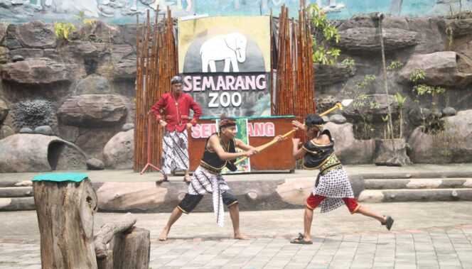 
					Kolaborasi Seni Teater dan Animal Show Meriahkan Libur Lebaran di Semarang Zoo