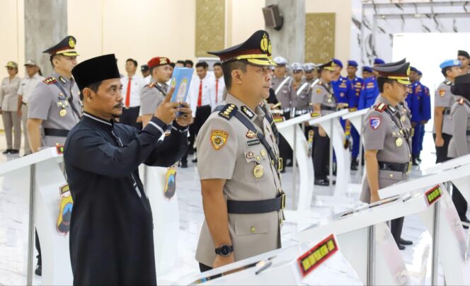 
					Kapolda Jateng Pimpin Sertijab Sejumlah Pejabat, Tegaskan Pentingnya Profesionalisme dan Amanah Jabatan