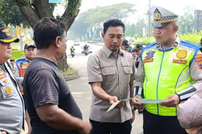 
					Polrestabes Semarang dan Dishub Batasi Operasional Truk di Jalur Semarang-Boja