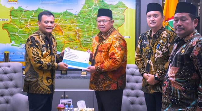
					Gubernur Dorong Revitalisasi Asrama Haji Donohudan dan Transformasi Bandara Adi Sumarmo Jadi Bandara Haji Internasional