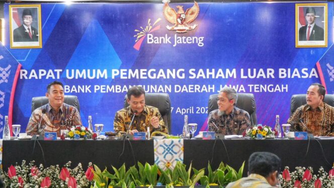 
					Gubernur Ahmad Luthfi Dorong Bank Jateng Tingkatkan Peran dalam Pengembangan UMKM dan PAD