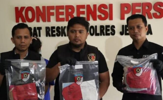 
					Kurang dari Sehari, Pelaku Pembuangan Bayi di Jepara Berhasil Ditangkap