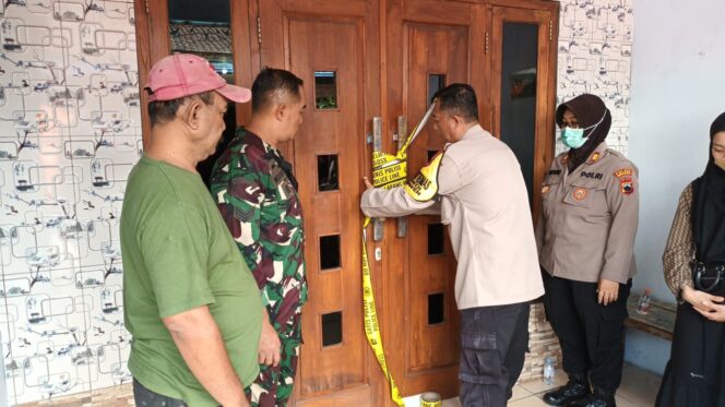
					Penemuan Wanita Paruh Baya Meninggal di Dalam Kamar Gegerkan Warga Bawen