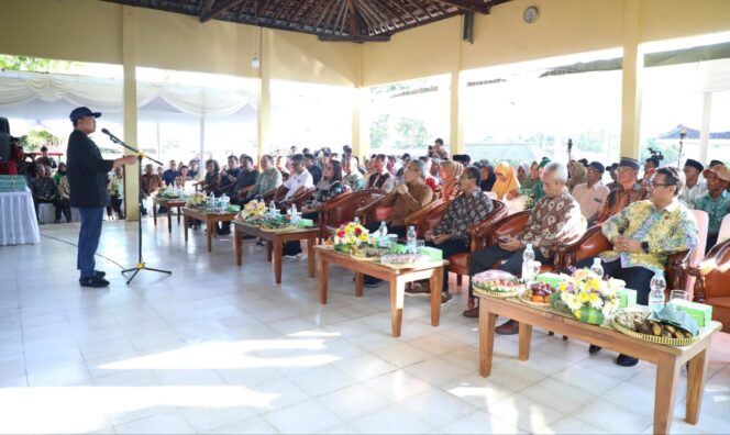 
					Pesan Menteri ATR/Kepala BPN kepada Warga Parangtritis: Jaga Sertipikat dan Manfaatkan Tanah secara Produktif