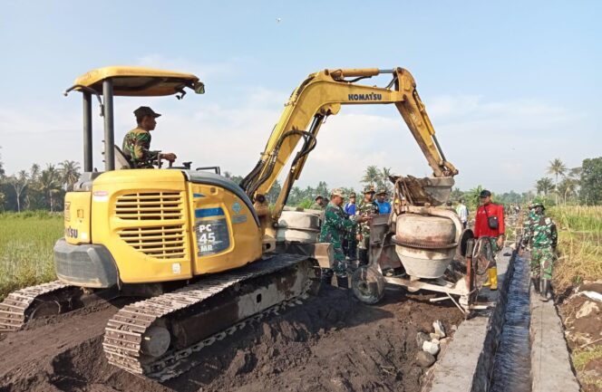 
					TMMD Kodim 0732/Sleman Perkuat Kemanunggalan TNI dan Masyarakat