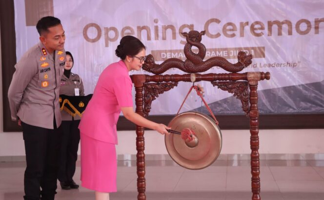 
					Bhayangkari Demak Selenggarakan “Demak In Frame 2025” untuk Gali Potensi Generasi Muda