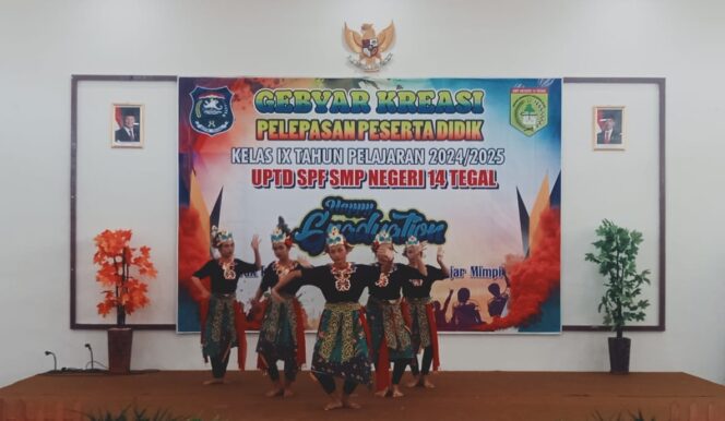 
					Perpisahan Siswa Kelas IX SMP Negeri 14 Kota Tegal Digelar Meriah dengan Konsep Sederhana