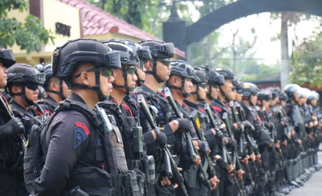 
					Polda Jateng Siapkan Ribuan Personel untuk Amankan Kunjungan Presiden Prancis Emmanuel Macron ke Candi Borobudur