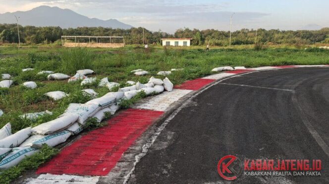 
					Kondisi Sirkuit Mijen Memprihatinkan, Warga Minta Pemkot Segera Lakukan Perawatan