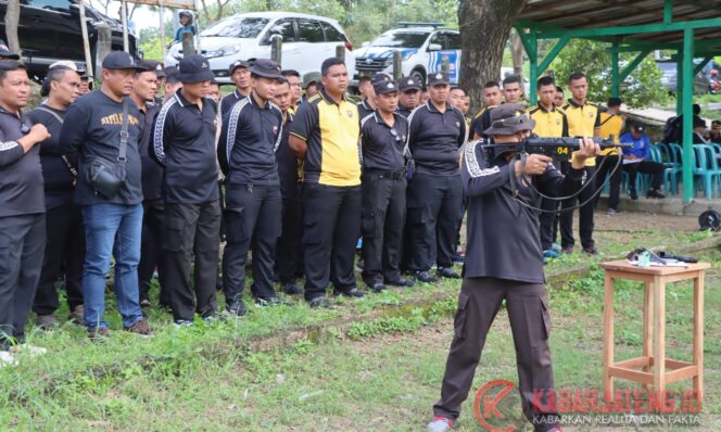 
					Polres Demak Laksanakan Latihan Menembak dalam Rangka Hari Bhayangkara ke-79